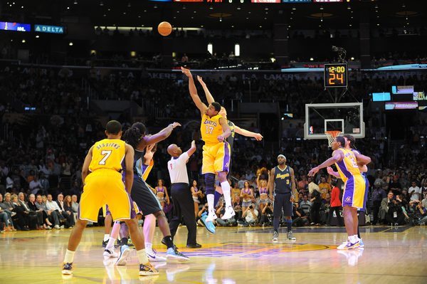 佛山“西甲”：一场群众体育与城市发展的比翼齐飞